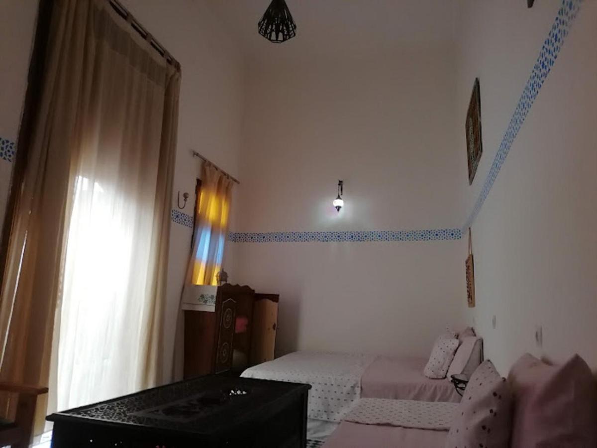 Sendis Dar Hostel Fez Bagian luar foto